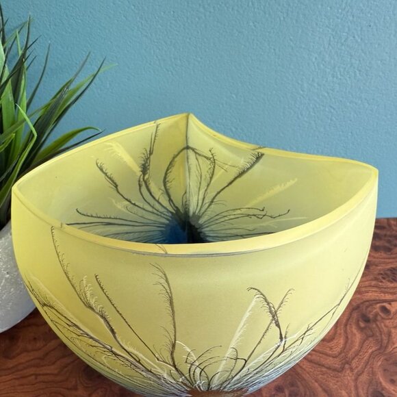 Vintage Herner Vase Hand Painted Royal Peacock Feathers Frosted Germany - Picture 3 of 12